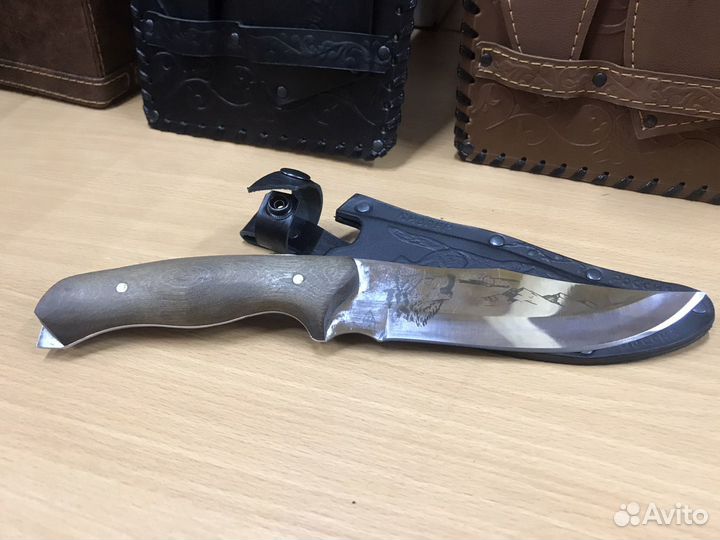 Нож туристический