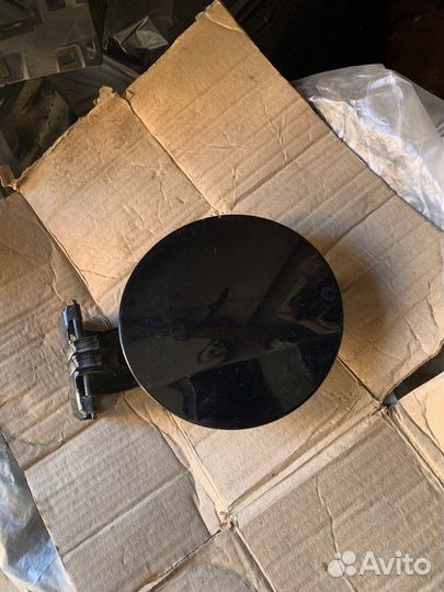 Лючек бензобака mitsubishi lancer 10