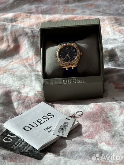 Часы Guess женские