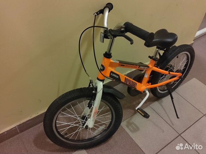 Детский велосипед royal baby 18