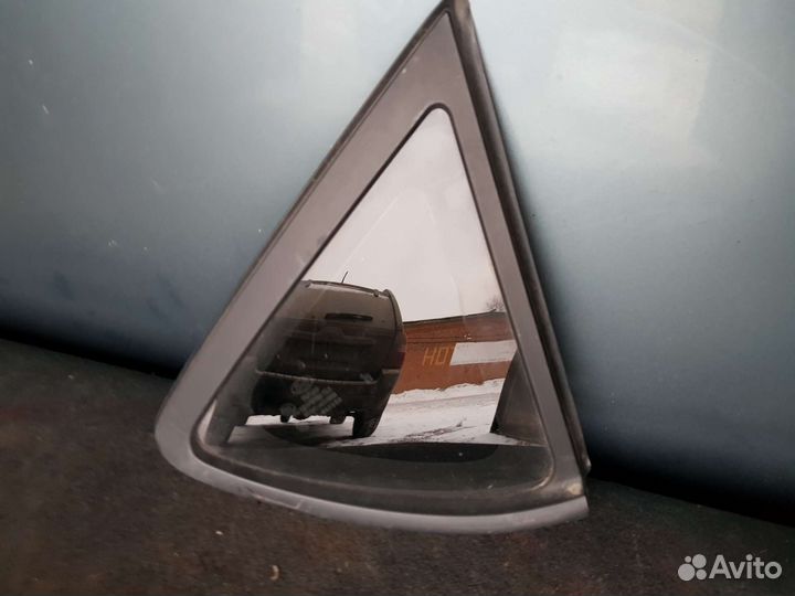 Форточка задняя правая Солярис 1 Хэтчбэк