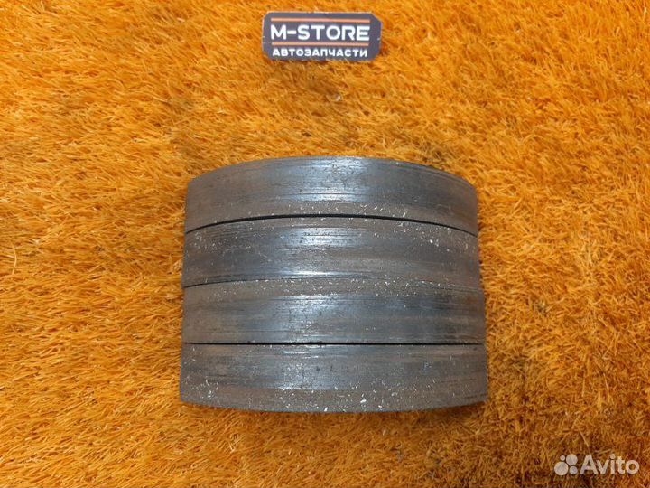 Колодки ручника задние Mercedes-Benz C-Class W204