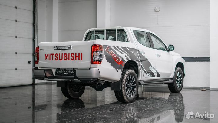 Mitsubishi L200 2.4 AT, 2023, 100 км