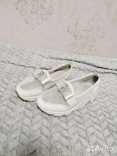 Школьные вещи и обувь д/девочки