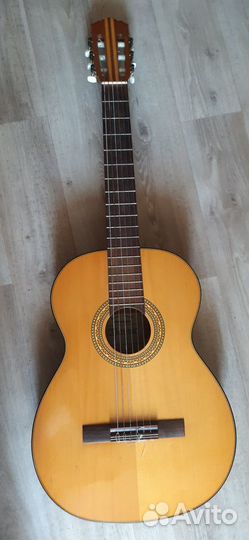 Классическая гитара бу Музима Классика