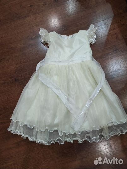 Нарядное платье