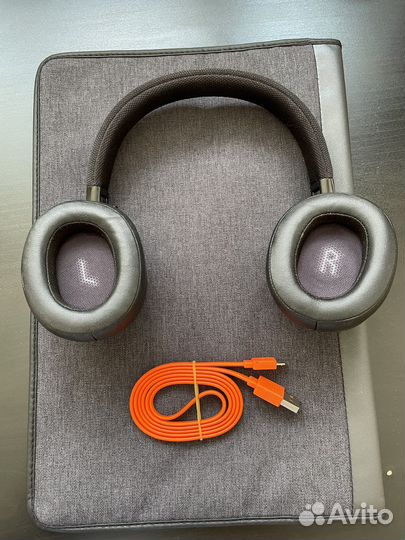 Наушники JBL Bluetooth