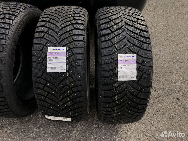 Michelin X-Ice North 4 245/45 R19 и 275/40 R19 105H