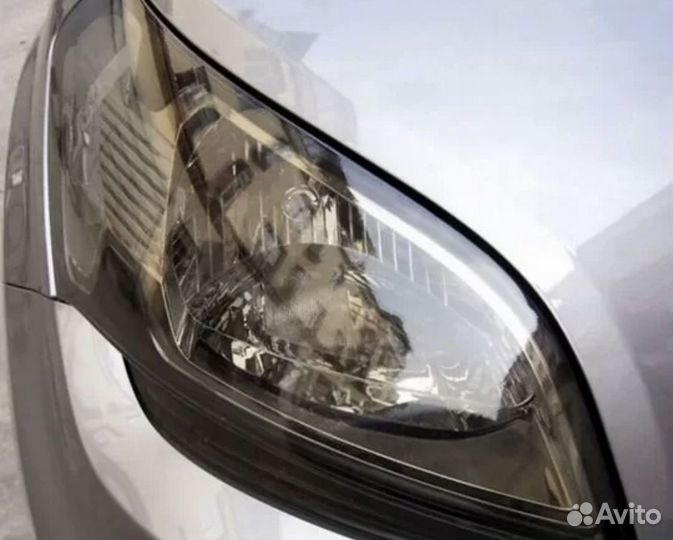 Бронеплёнка на капот, фары защитная