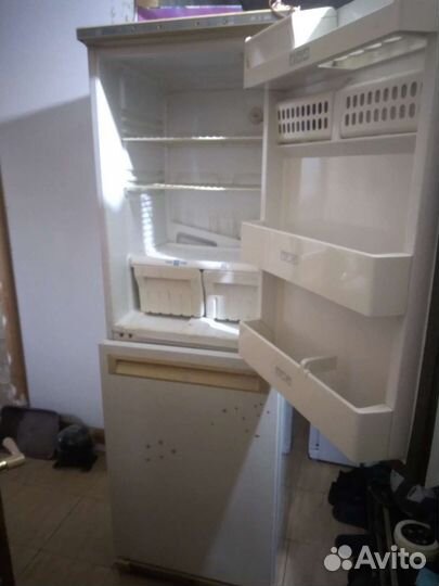 Холодильник бу stinol