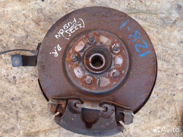 Кулак поворотный правый Ford Fusion 2 USA