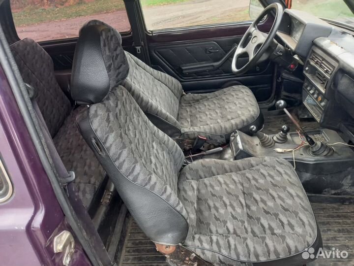 LADA 4x4 (Нива) 1.7 МТ, 2002, 170 000 км