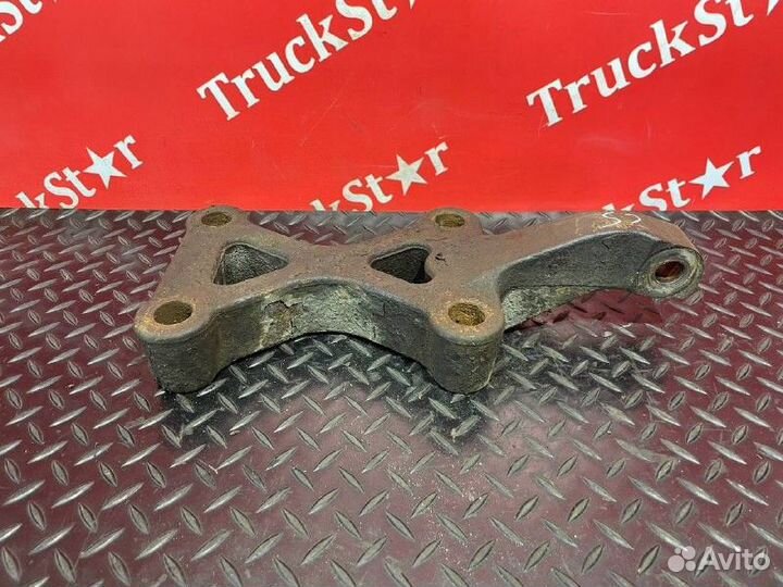 Кронштейн амортизатора заднего правый