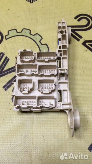 Блок предохранителей салона Toyota Vista Ardeo