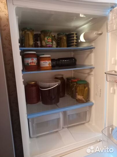 Продам холодильник