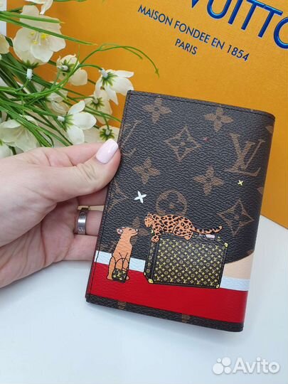 Обложка на паспорт louis vuitton тигры