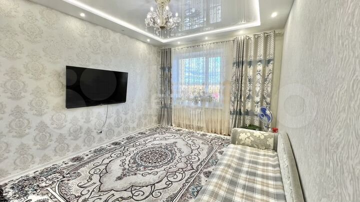 2-к. квартира, 70,3 м², 7/8 эт.