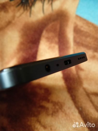 realme C51, 4/64 ГБ