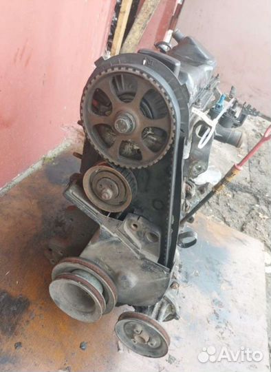 Двигатель volkswagen passat B3 1.8 Бензин 1992