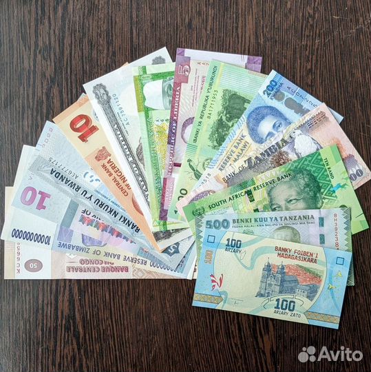 Коллекция купюр из разных стран