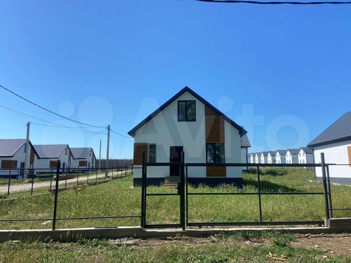 Дом 82,1 м² на участке 4,4 сот.