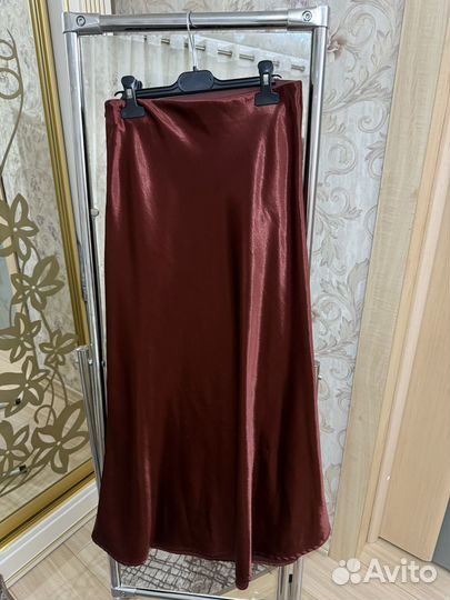 Юбка атласная