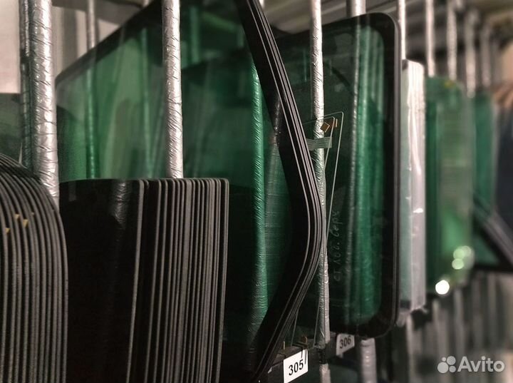 Стекло кабины New Holland MH 8.6 Industry