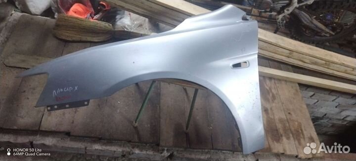 Крыло lancer 10