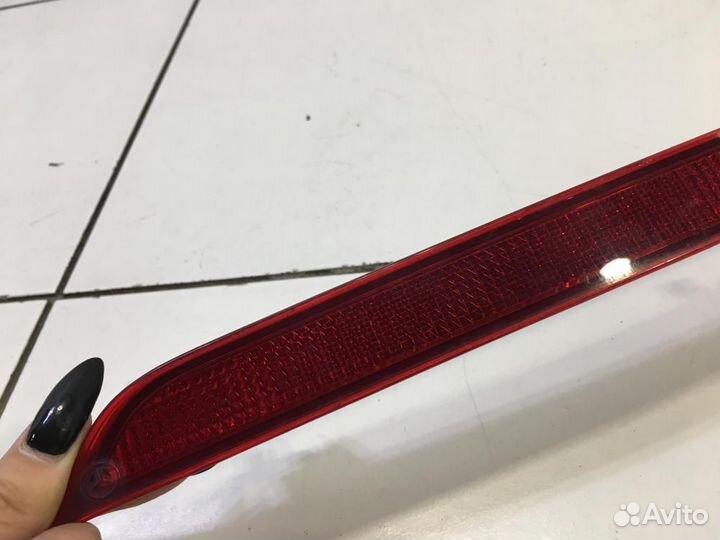 Отражатель в бампер задний правый Mercedes-Benz M