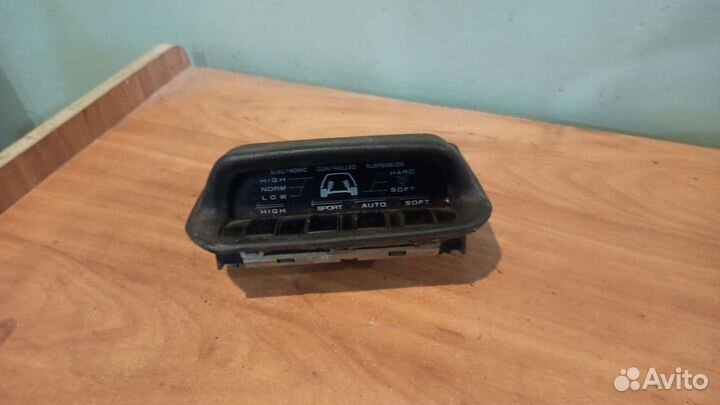 Блок управления подвеской Mitsubishi Galant 6