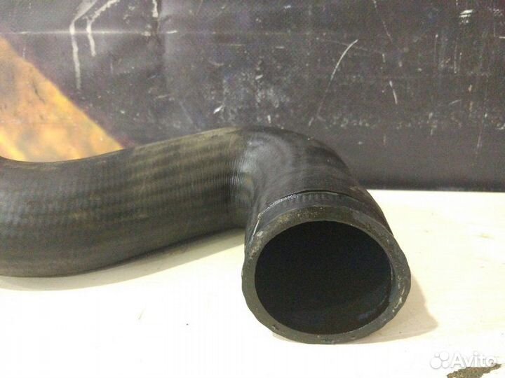 Патрубок интеркулера Audi Allroad C5 ARE 2001