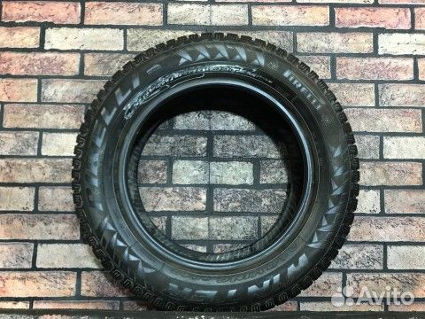 Pirelli Winter Carving Edge 215/60 R16 99T