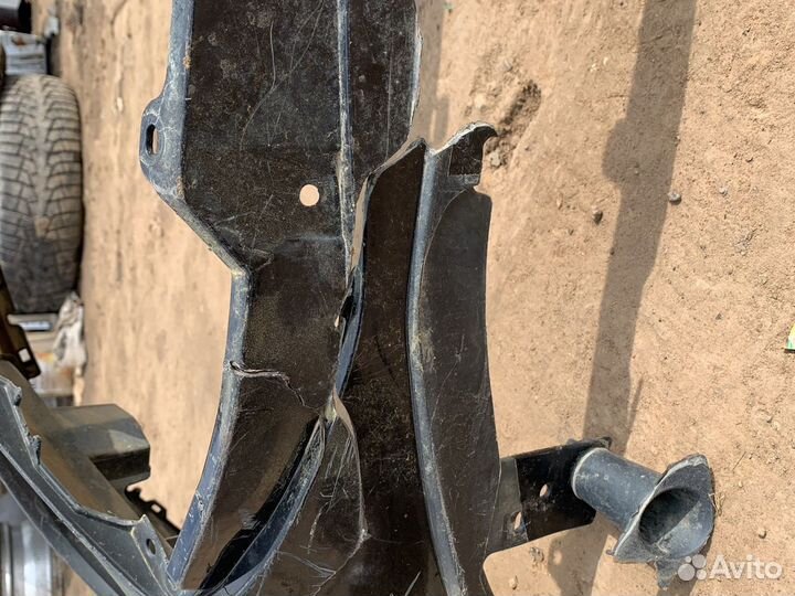 Передний бампер Mercedes Cla