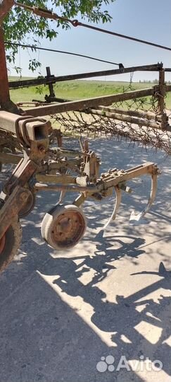 Культиватор, окучник