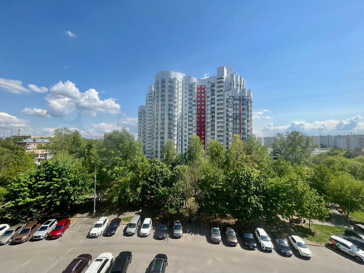 2-к. квартира, 57 м², 6/23 эт.