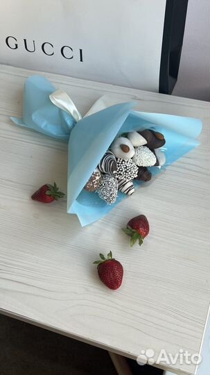 Клубничные букеты