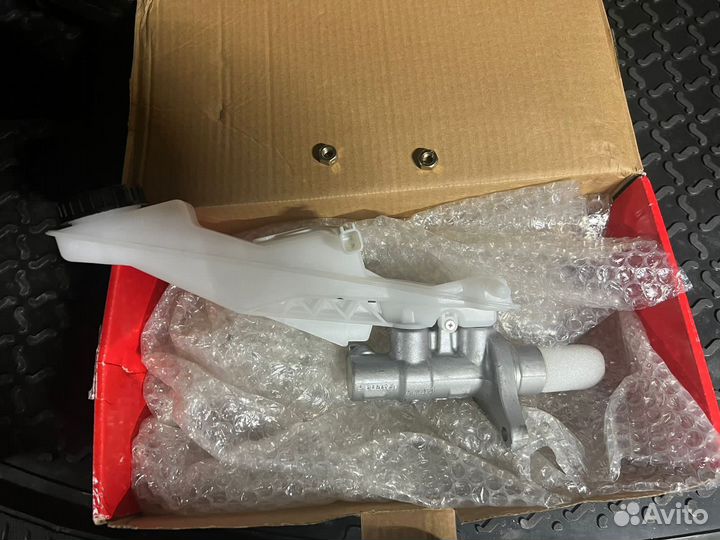 Главный тормозной цилиндр Mazda - cx5