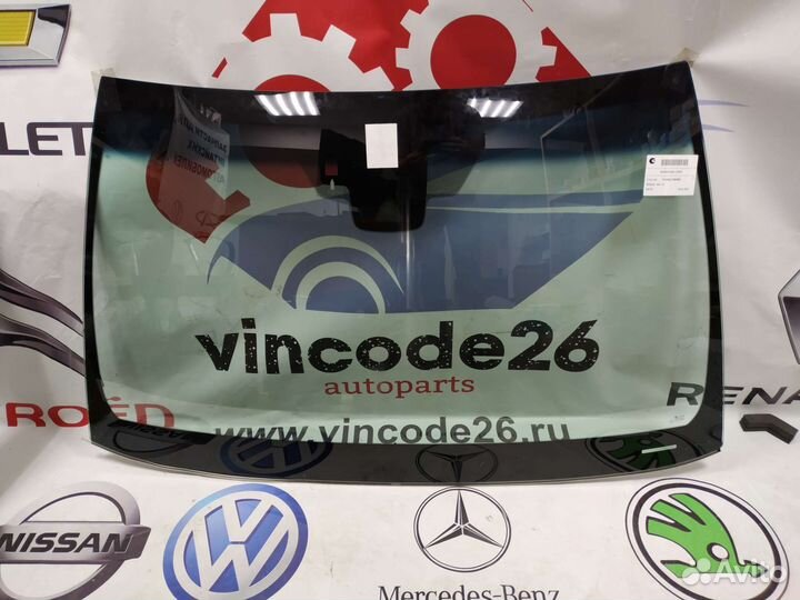 Лобовое стекло Toyota Camry 70 аналог все модели