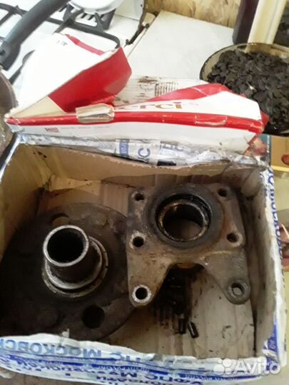 Ступица Форд Скорпио - 2 98-года