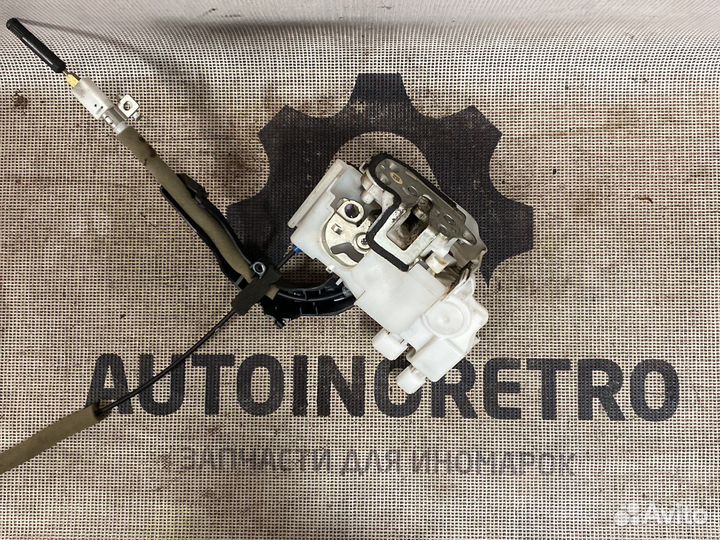 Замок двери передний правый Honda 72112seag01