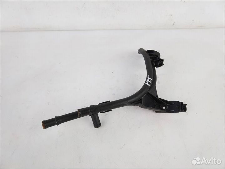 Патрубок системы охлождения фольксваген пассат B