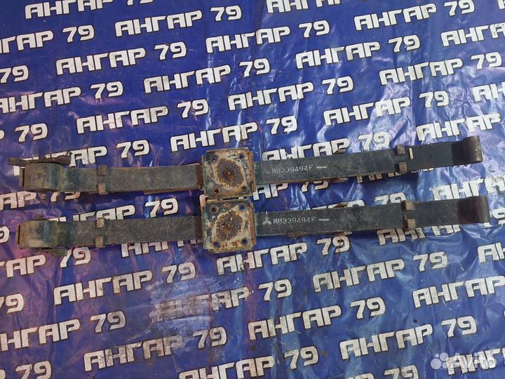 Рессора Mitsubishi Delica P25W 1989 левая правая