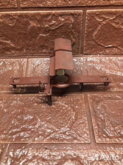 Доводчик аквастоп для стиральноц машины Hansa