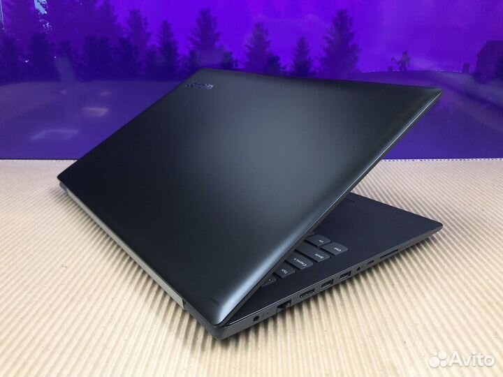 Ноутбук Lenovo i3/8gb/256Gb
