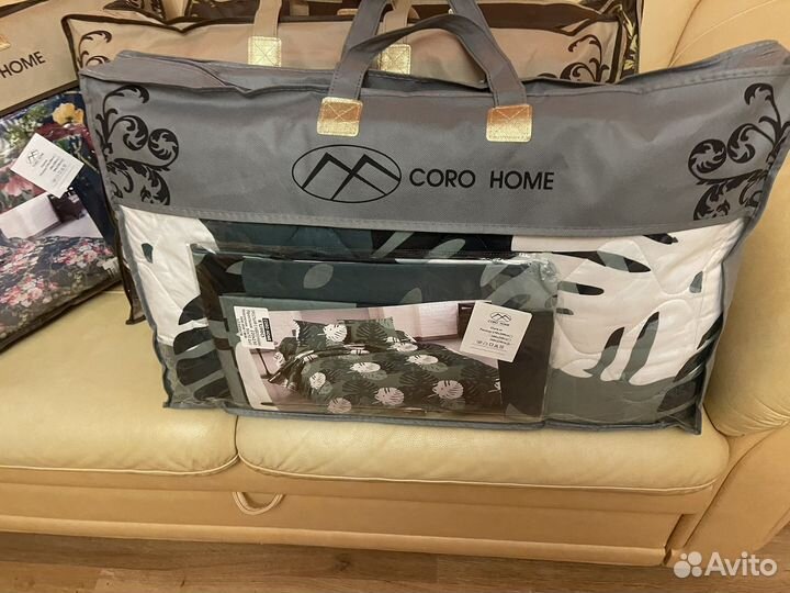 Набор постельного одеяло простыня и две наволчки