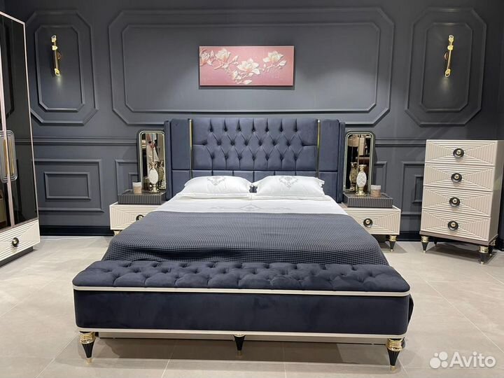 Спальный гарнитур