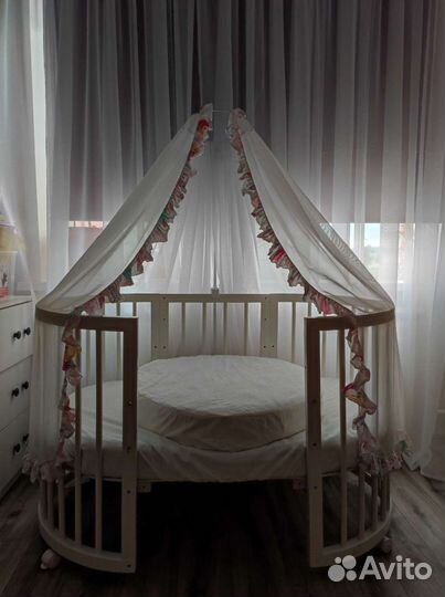 Детская кроватка трансформер круглая овальная