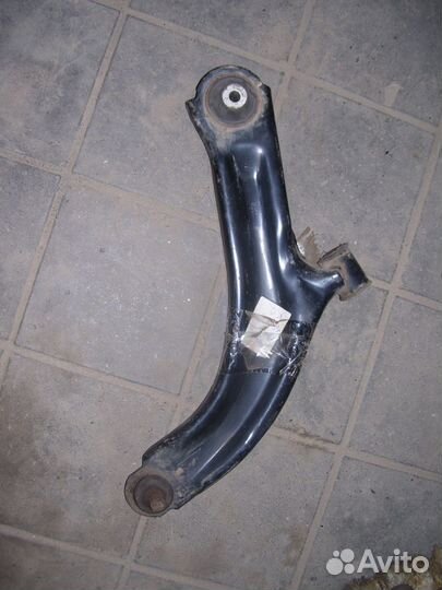 Ниссан микра К 12 - К 11 рычаг