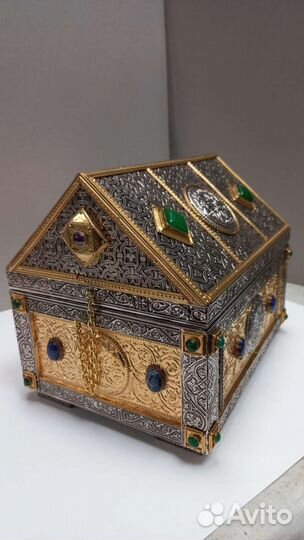 Реликварий, ларец, мощевик