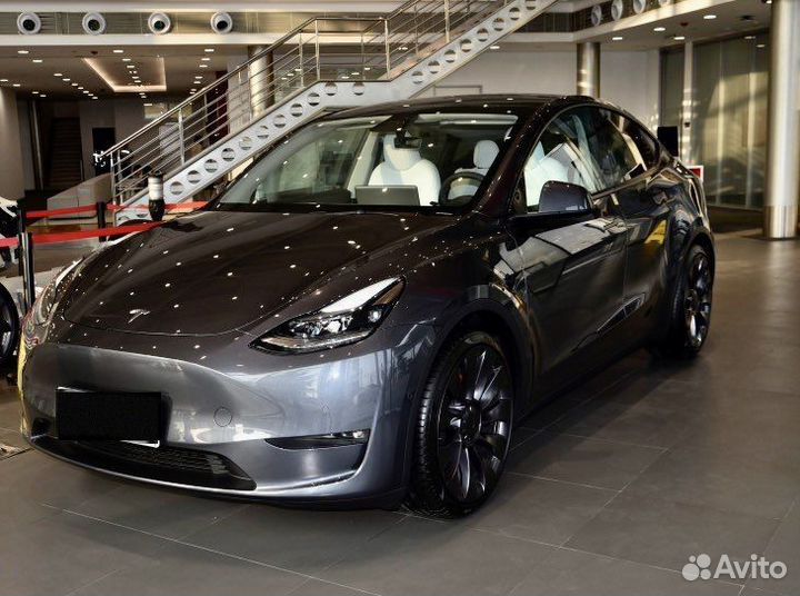 Tesla Model Y AT, 2023, 66 км